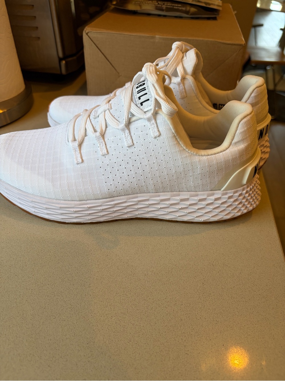 NOBULL (new with box) women’s size 8 White Athletic Shoes with Gum Toe Accent - Picture 4 of 7